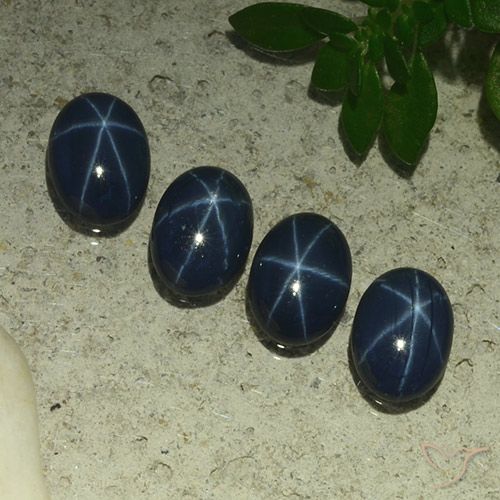 3.31ctw Naturel Bleu foncé Saphir étoilé, ovale, Opaque