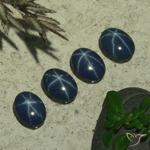 Shop natural 2.86ct Bleu foncé Saphir étoilé gems, ovale, from Thaïlande at GemSelect. In stock, global shipping!