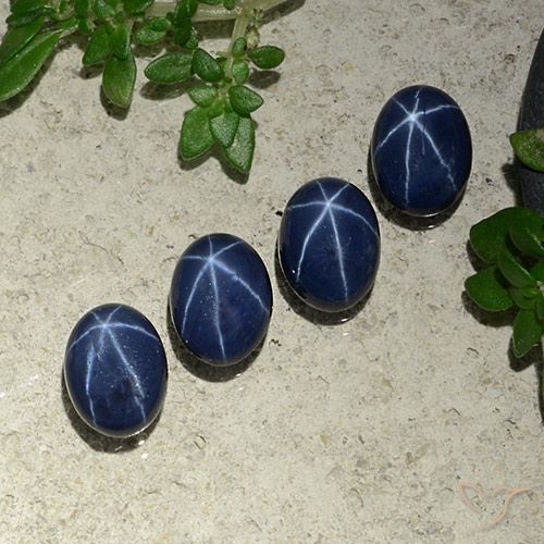 4.61ctw Naturel Bleu foncé Saphir étoilé, ovale, Opaque