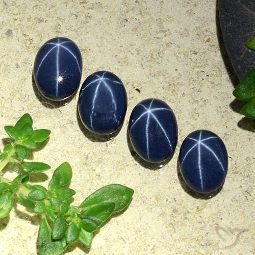 Shop natural 4.34ct Bleu marine profond Saphir étoilé gems, ovale, from Thaïlande at GemSelect. In stock, global shipping!
