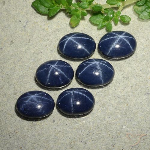 Shop natural 7.05ct Bleu marine profond Saphir étoilé gems, ovale, from Thaïlande at GemSelect. In stock, global shipping!