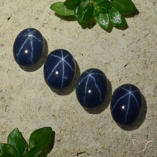 Shop natural 4.08ct Bleu foncé Saphir étoilé gems, ovale, from Thaïlande at GemSelect. In stock, global shipping!