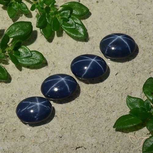 Shop natural 3.82ct Bleu foncé Saphir étoilé gems, ovale, from Thaïlande at GemSelect. In stock, global shipping!