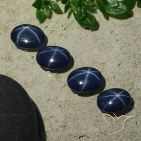 Shop natural 3.34ct Bleu foncé Saphir étoilé gems, ovale, from Thaïlande at GemSelect. In stock, global shipping!