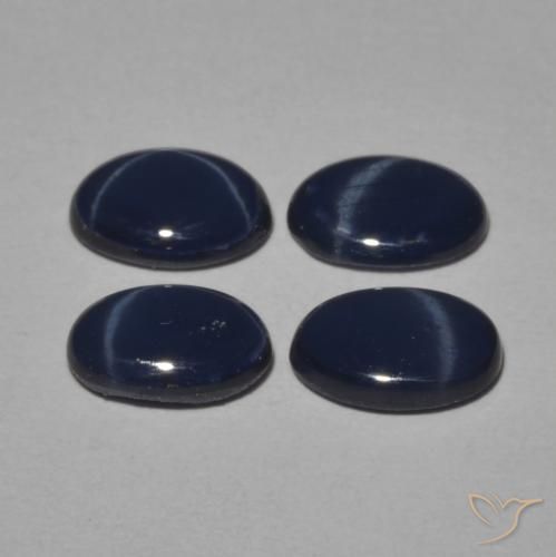 Shop natural 3.73ct Bleu foncé Saphir étoilé gems, ovale, from Thaïlande at GemSelect. In stock, global shipping!