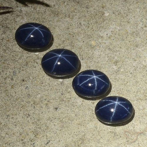 Shop natural 4.90ct Bleu foncé Saphir étoilé gems, ovale, from Thaïlande at GemSelect. In stock, global shipping!