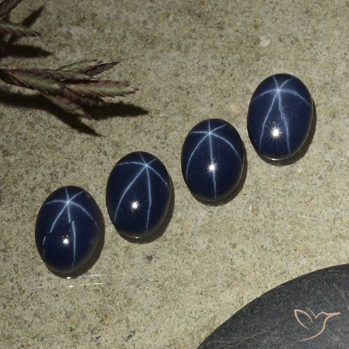 4.24ctw Naturel Bleu foncé Saphir étoilé, ovale, Opaque
