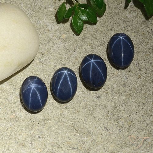 4.27ctw Naturel Bleu foncé Saphir étoilé, ovale, Opaque
