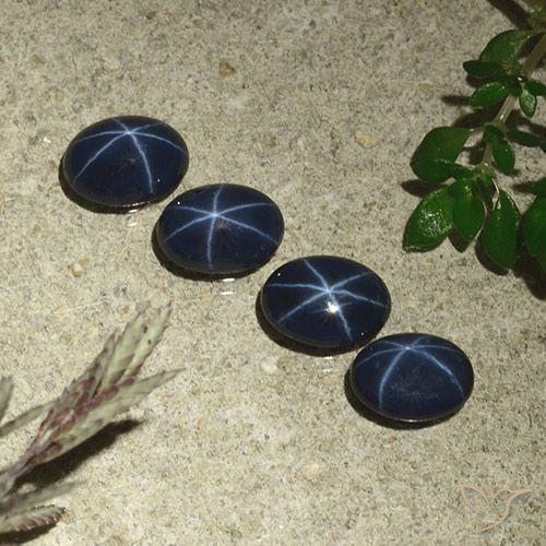 3.80ctw Naturel Bleu foncé Saphir étoilé, ovale, Opaque