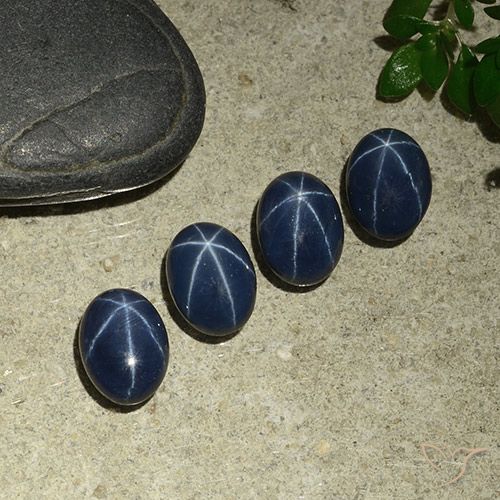 Shop natural 4.54ct Bleu marine profond Saphir étoilé gems, ovale, from Thaïlande at GemSelect. In stock, global shipping!