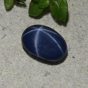 Saphir étoilé bleue naturelle coupe ovale, 1,07 ct, opaque