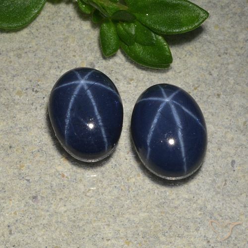 3.04ctw Naturel Bleu foncé Saphir étoilé, ovale, Opaque