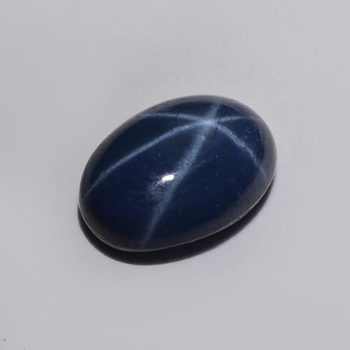 Saphir Étoilé Bleu crépuscule naturelle Coupe ovale, 1.30 ct, Translucide
