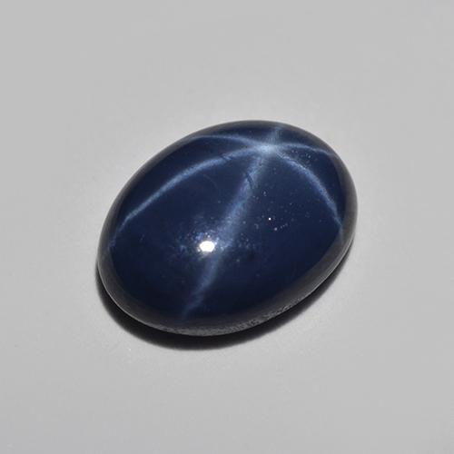 Saphir Étoilé Bleu foncé naturelle Coupe ovale, 1.10 ct, Translucide