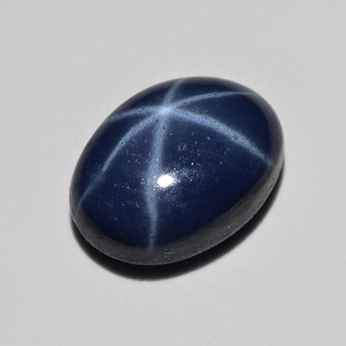 Saphir Étoilé Bleu foncé naturelle Coupe ovale, 1.40 ct, Translucide