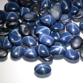 Saphir étoilé bleue naturelle coupe ovale, 1,05 ct, opaque