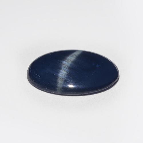 Saphir étoilé bleue naturelle coupe ovale, 2,25 ct, translucide