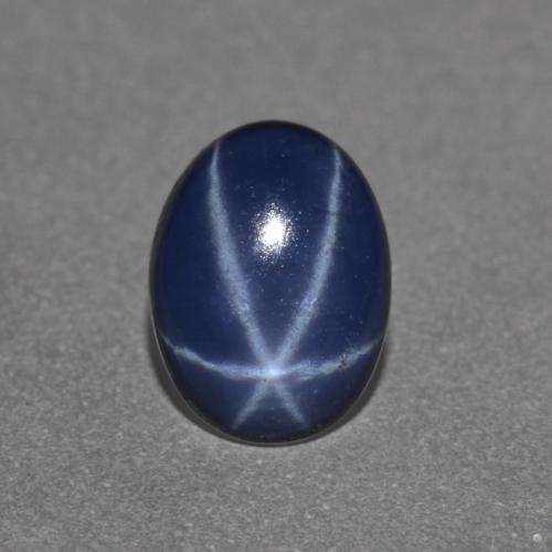 Saphir étoilé bleue naturelle coupe ovale, 0,89 ct, opaque