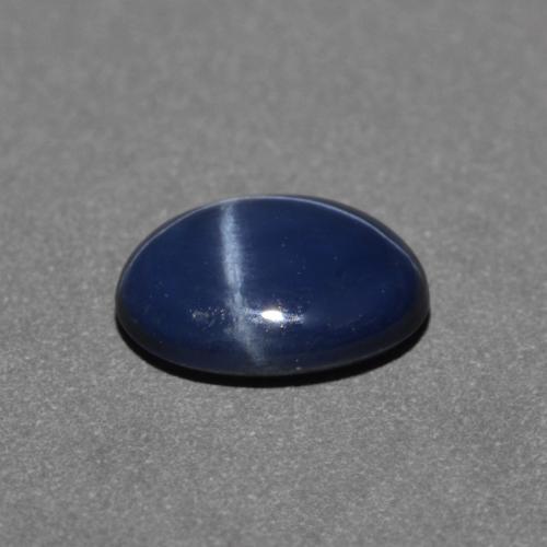 Saphir étoilé bleue naturelle coupe ovale, 0,89 ct, opaque