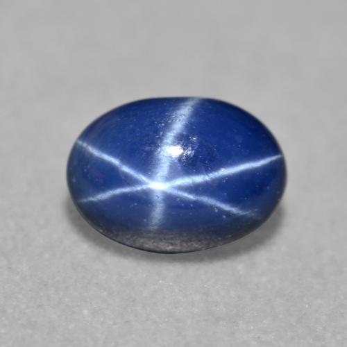 Saphir Étoilé Bleu foncé naturelle Coupe ovale, 0.84 ct, Translucide