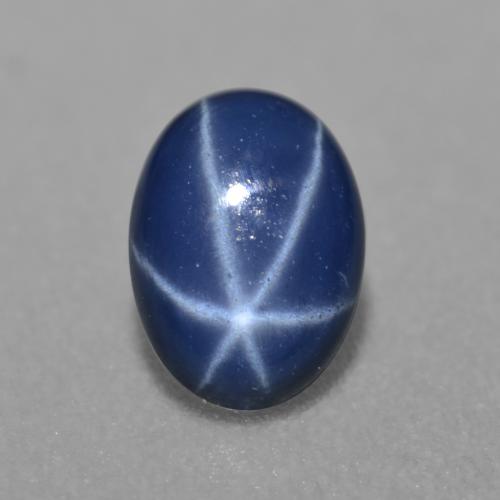 Saphir étoilé bleue naturelle coupe ovale, 0,89 ct, translucide