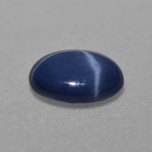 Saphir Étoilé Bleu foncé naturelle Coupe ovale, 0.97 ct, Translucide