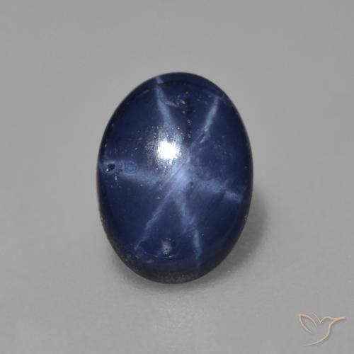 Saphir Étoilé Bleu foncé naturelle Coupe ovale, 0.89 ct, Opaque