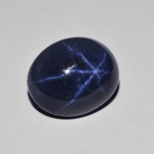Saphir étoilé bleue naturelle coupe ovale, 3,93 ct, opaque