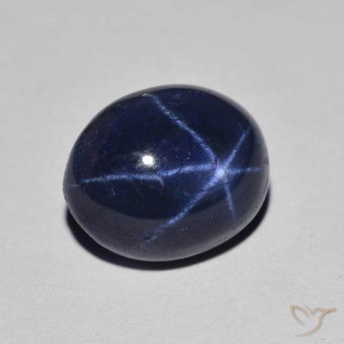 Saphir étoilé Bleu marine naturelle ovale, 4.40 ct, Opaque