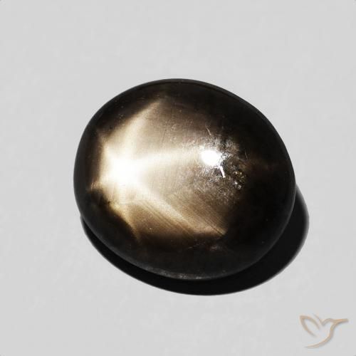 Saphir étoilé Noire naturelle ovale, 7.12 ct, Opaque