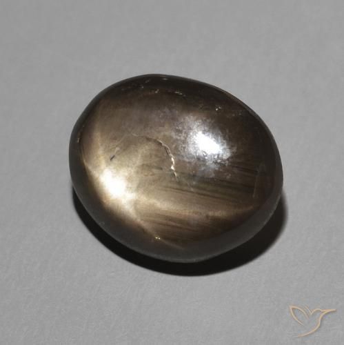 Saphir étoilé Noire naturelle ovale, 3.62 ct, Opaque