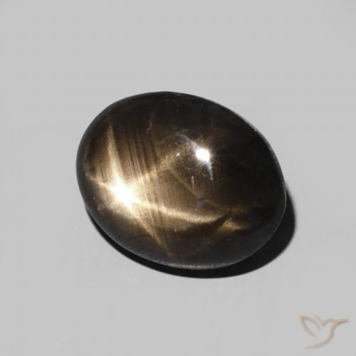 Saphir étoilé Noire naturelle ovale, 2.82 ct, Opaque