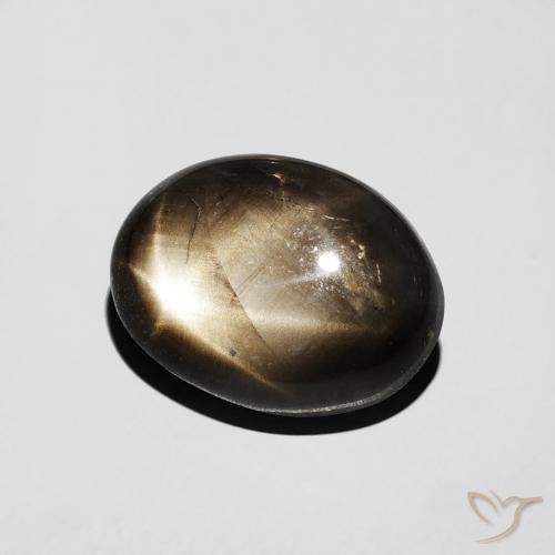 Saphir étoilé Noire naturelle ovale, 4.49 ct, Opaque