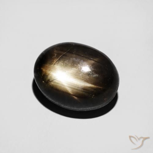 Saphir étoilé Noire naturelle ovale, 4.30 ct, Opaque