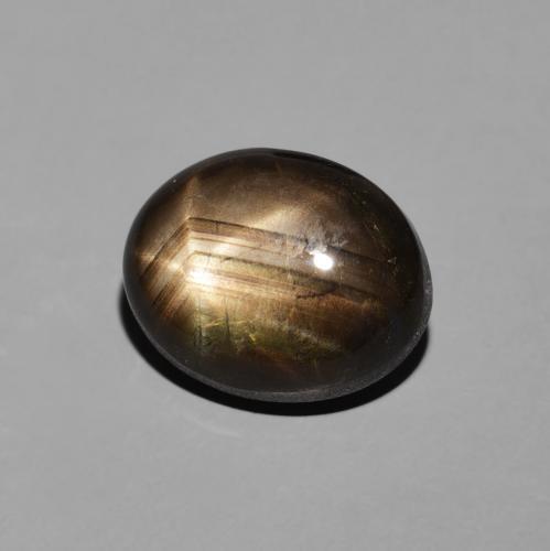 Saphir étoilé Noire naturelle ovale, 4.70 ct, Opaque