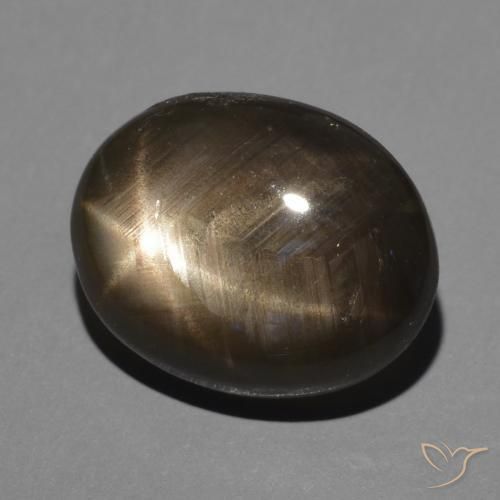 Saphir étoilé Noire naturelle ovale, 3.70 ct, Opaque