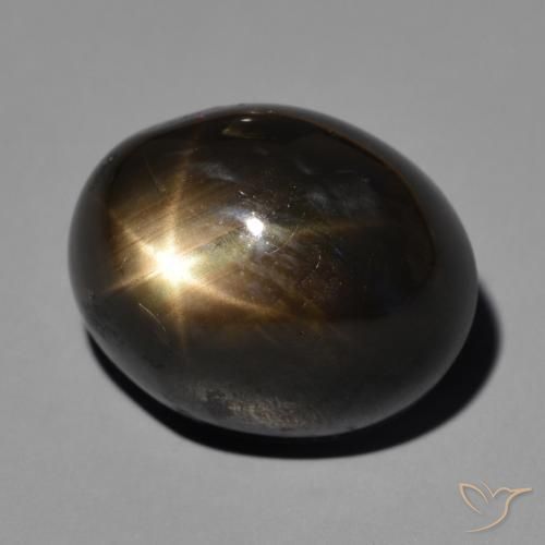 Saphir étoilé Noire naturelle ovale, 20.93 ct, Opaque