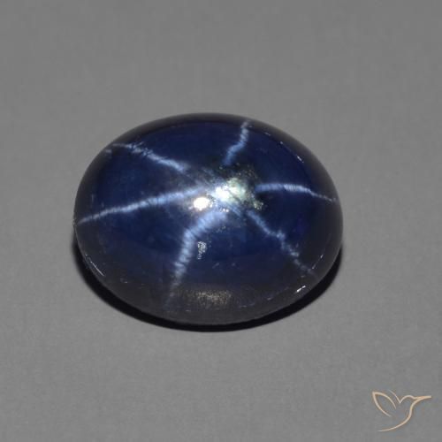 Saphir étoilé Bleu marine naturelle ovale, 3.60 ct, Opaque