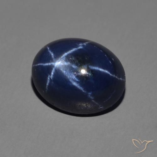 Saphir étoilé Bleu marine naturelle ovale, 3.60 ct, Opaque