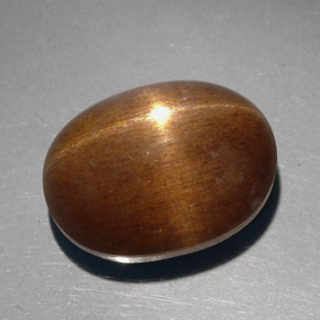 Pierre de soleil étoilée marron naturelle coupe ovale, 23,68 ct, opaque
