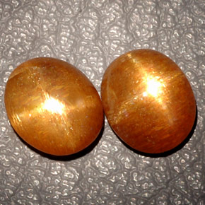 Achetez naturel ct Brun doré Pierre de soleil étoilée gems, Coupe ovale, En provenance Inde chez GemSelect. En stock, livraison internationale!