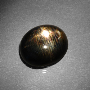Pierre de soleil étoilée marron naturelle coupe ovale, 10,22 ct, opaque