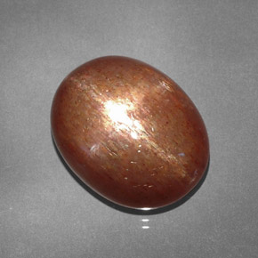 Pierre de soleil étoilée marron naturelle coupe ovale, 15,61 ct, opaque