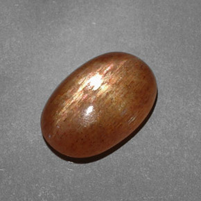 Pierre de soleil étoilée Brun doré naturelle Coupe ovale, 2.59 ct, Opaque