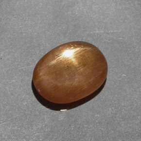 Pierre de soleil étoilée Brun doré naturelle Coupe ovale, 1.99 ct, Opaque