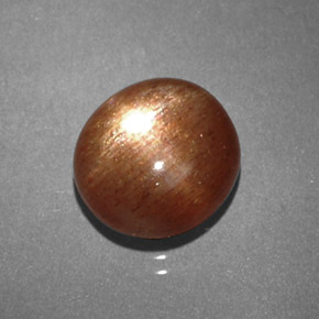 Pierre de soleil étoilée marron naturelle coupe ovale, 2,16 ct, opaque