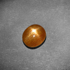 Pierre de soleil étoilée marron naturelle coupe ovale, 1,13 ct, opaque