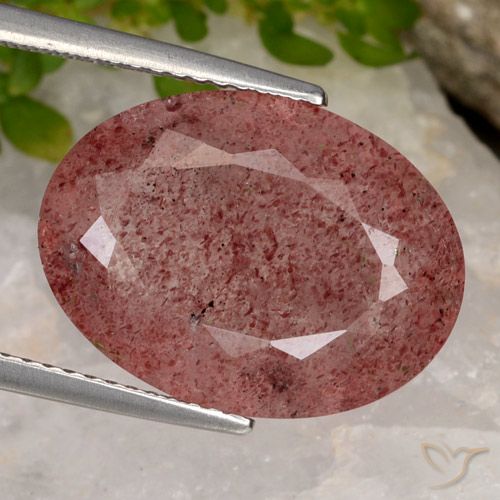 9.14ct Naturel Rouge moyen-foncé Quartz Fraise, ovale, Translucide