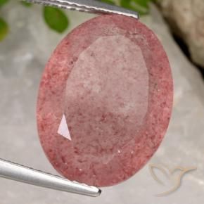 Quartz fraise Rouge moyen naturelle ovale, 9.11 ct, Translucide