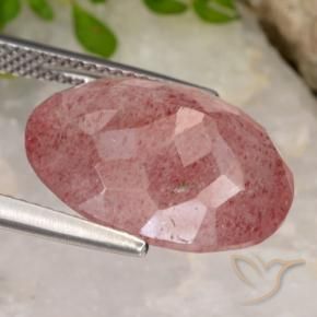 Quartz fraise Rouge moyen naturelle ovale, 9.11 ct, Translucide
